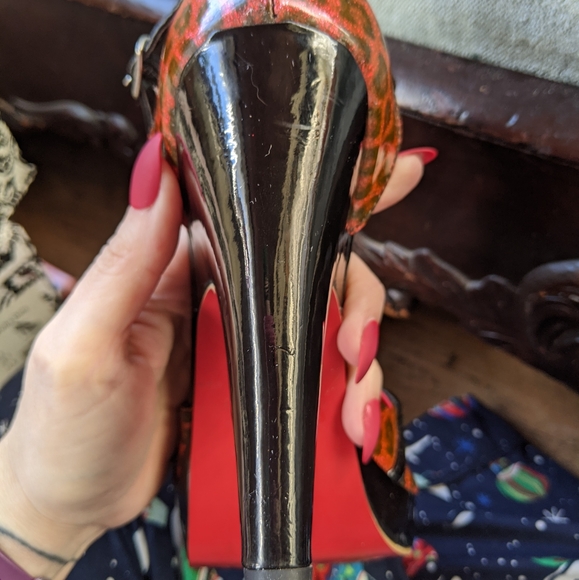 Bordello red leopard vinyl heels - Picture 7 of 10